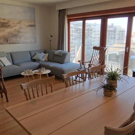 In Near The Beach, Cleaning Included Lägenhet