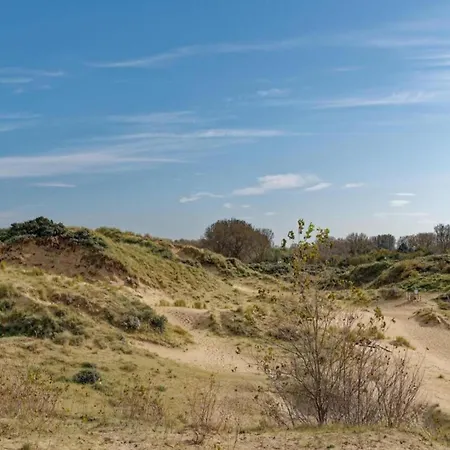 In Near The Beach, Cleaning Included Lägenhet